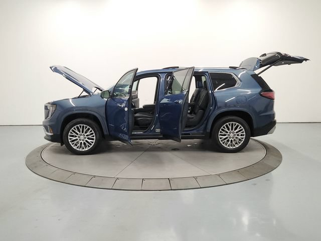 Used 2024 GMC Acadia Denali w/ Super Cruise Package FWD image 13