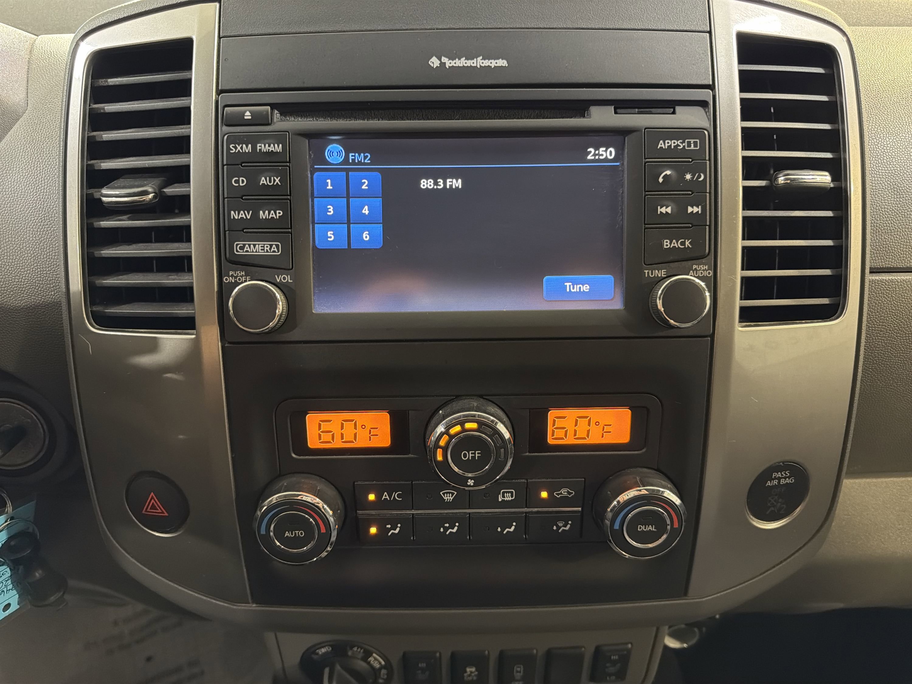 Used 2019 Nissan Frontier SL AWD/4WD image 17