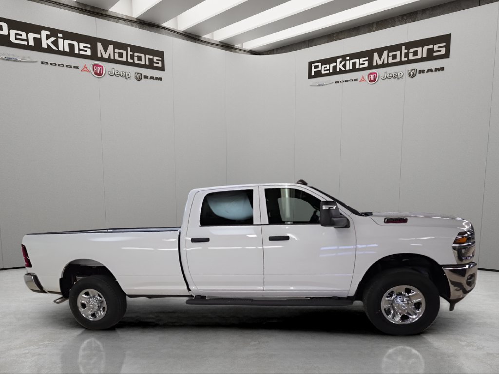 New 2026 RAM 2500 Tradesman AWD/4WD image 4