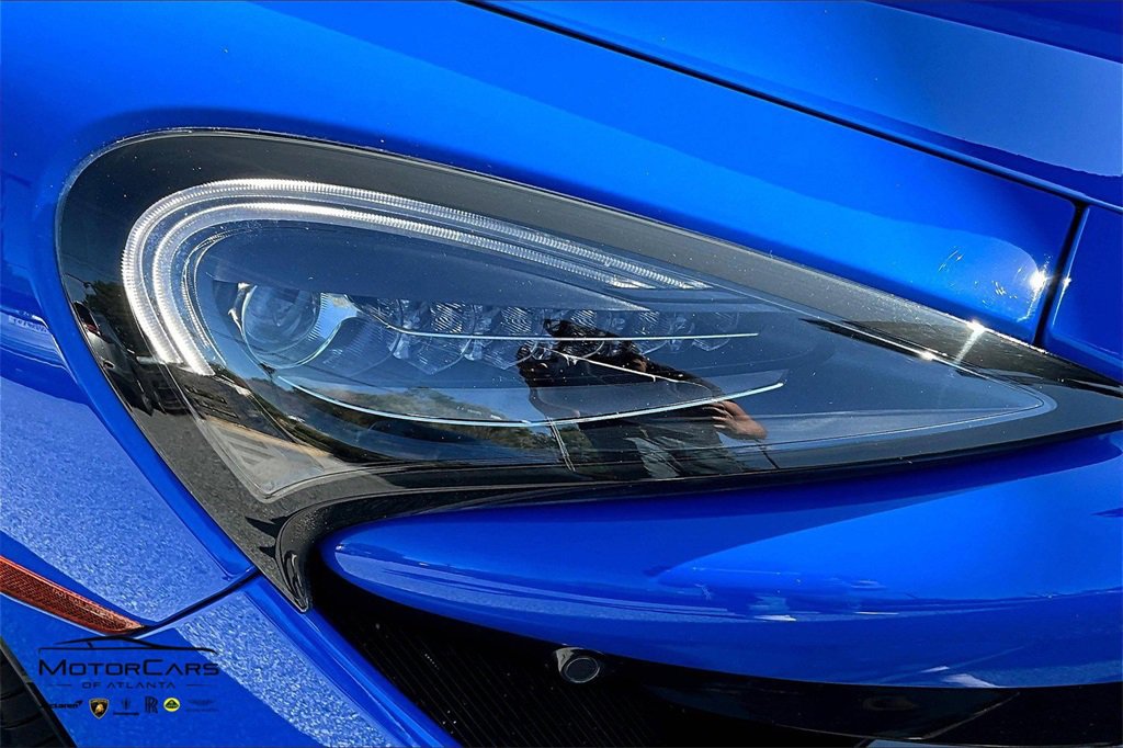 Used 2019 McLaren 570S Spider image 22