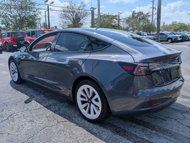 Used 2023 Tesla Model 3 Standard Range image 5