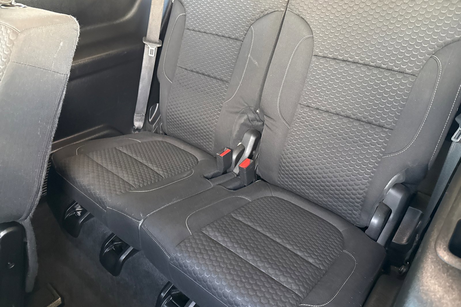 Used 2019 GMC Acadia SLE image 19