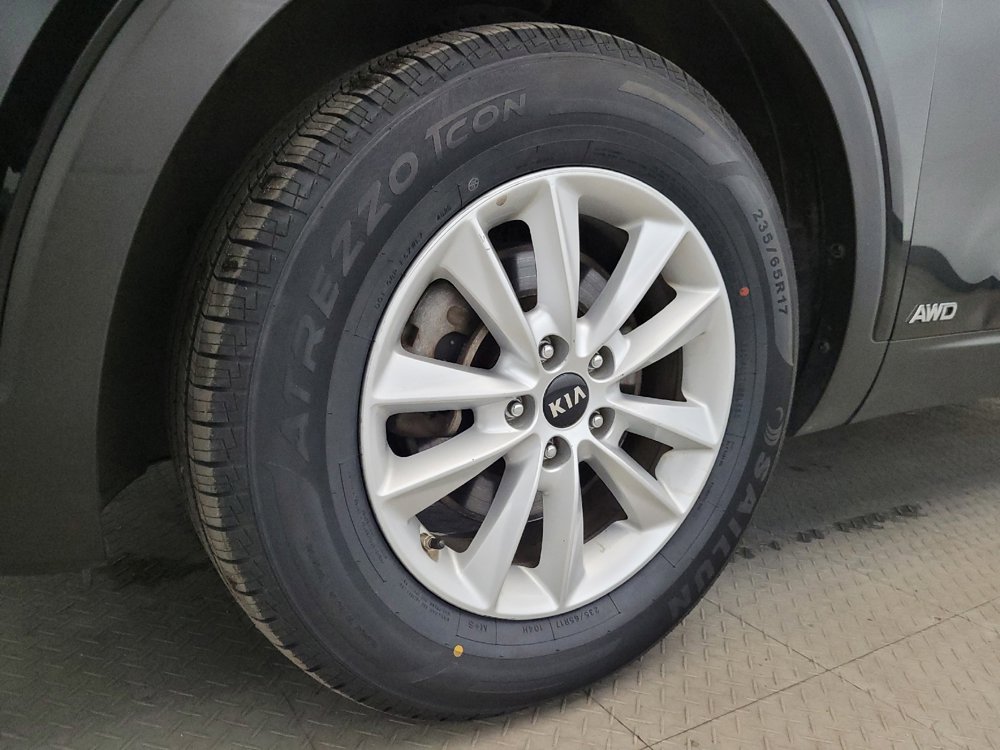 Used 2019 Kia Sorento AWD image 31