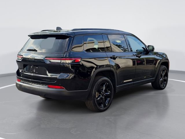 Used 2025 Jeep Grand Cherokee L Limited w/ Black Appearance Package image 3