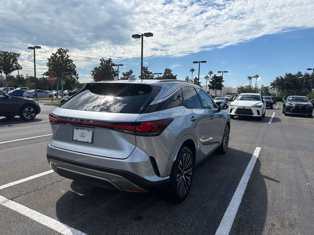 Used 2026 Lexus RX 350 Premium Plus w/ Accessory Package (Z1) FWD image 6