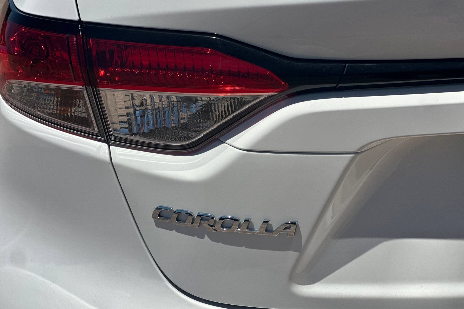 Certified 2024 Toyota Corolla LE FWD image 31