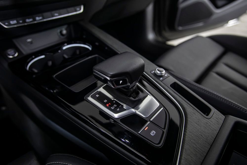 Used 2024 Audi A4 2.0T Premium w/ Convenience Package image 37