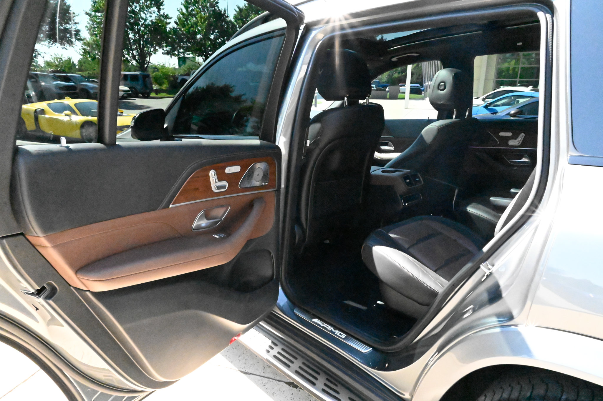 Used 2024 Mercedes-Benz GLS 63 AMG 4MATIC image 33