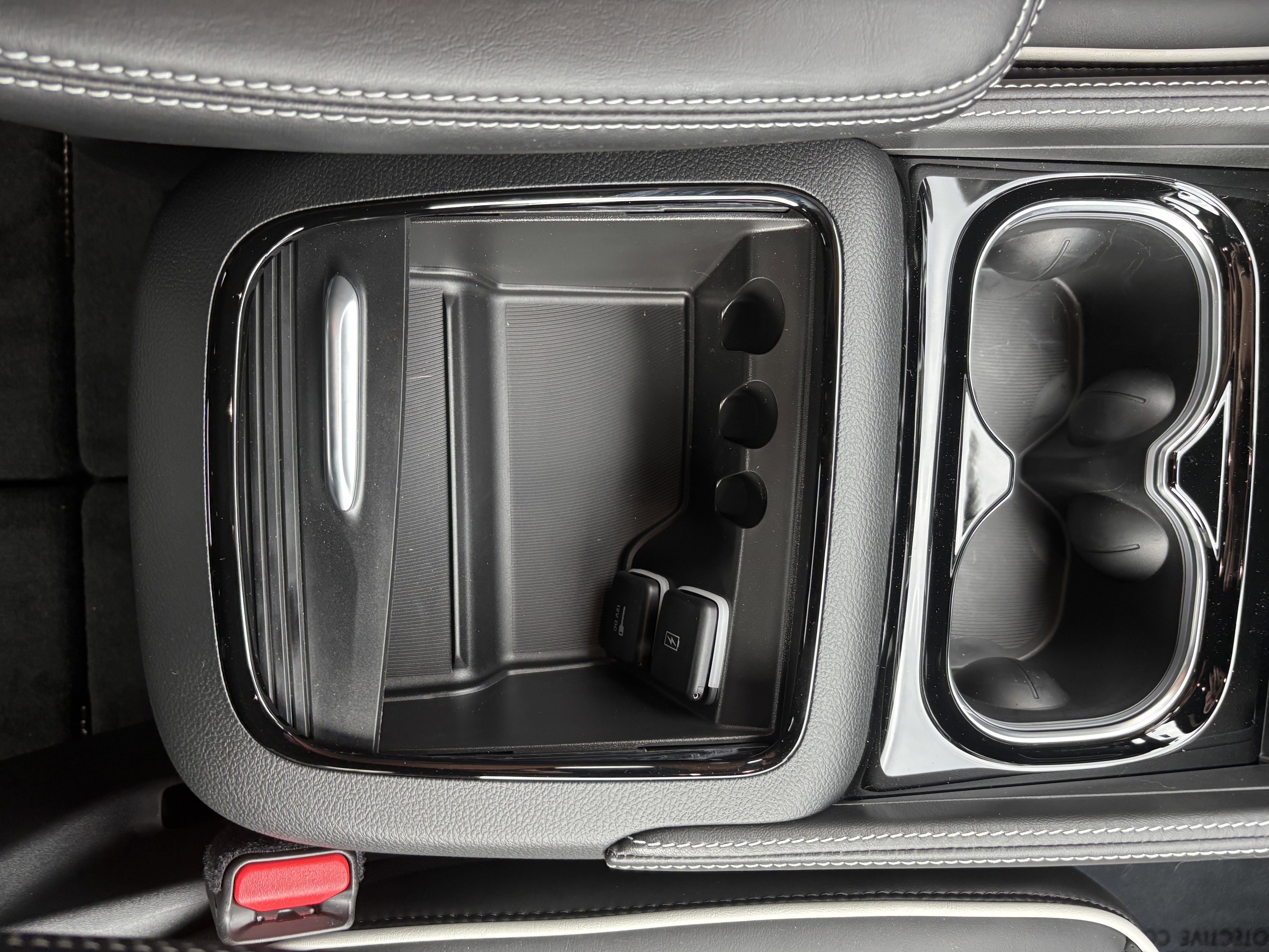 New 2026 Chrysler Pacifica Limited w/ S Appearance Package image 18