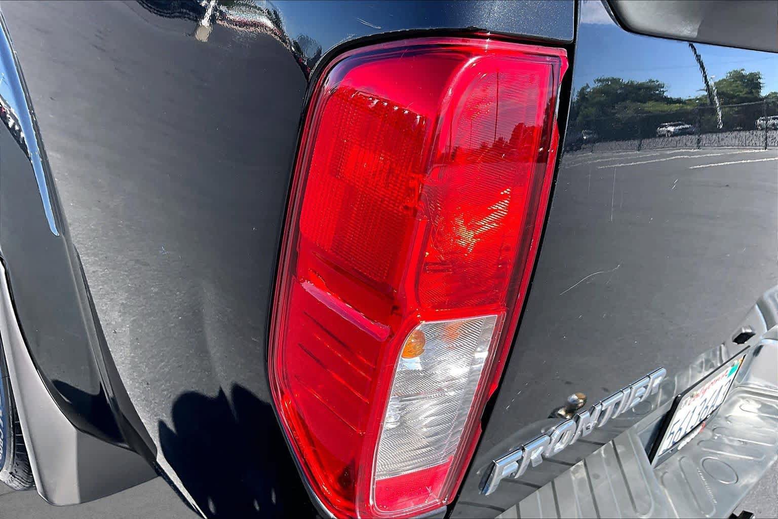 Used 2019 Nissan Frontier SV AWD/4WD image 27