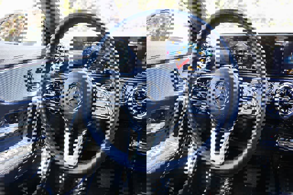 Used 2022 Mercedes-Benz CLA 250 image 16