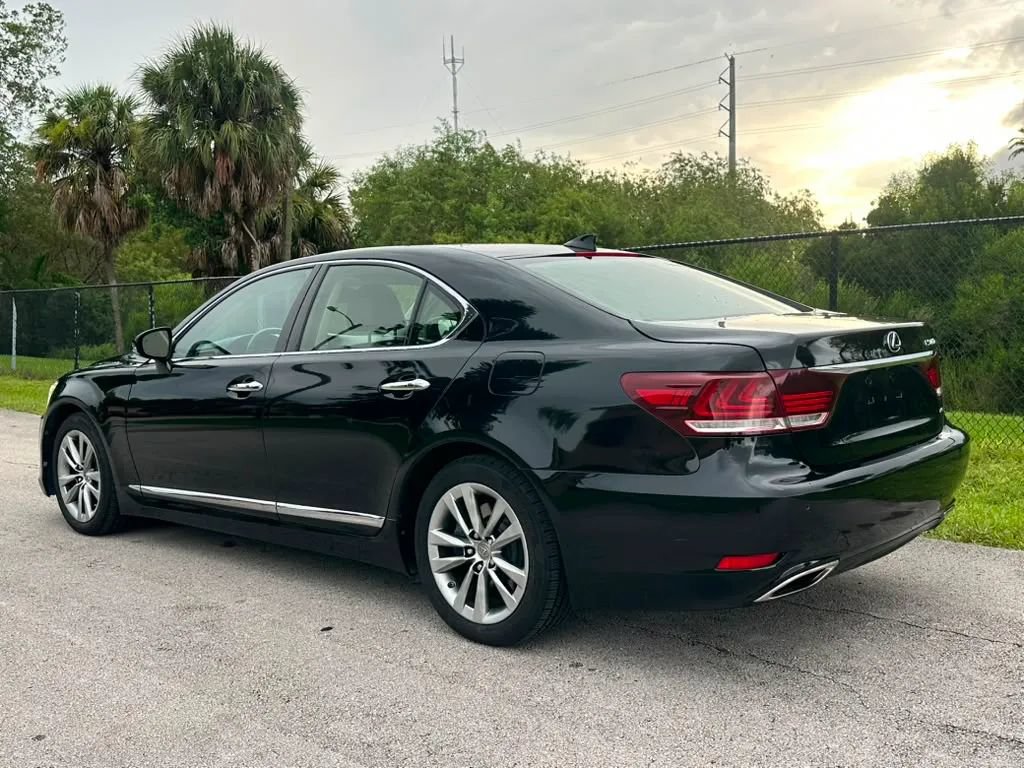 Used 2016 Lexus LS 460 AWD w/ Comfort Package image 6