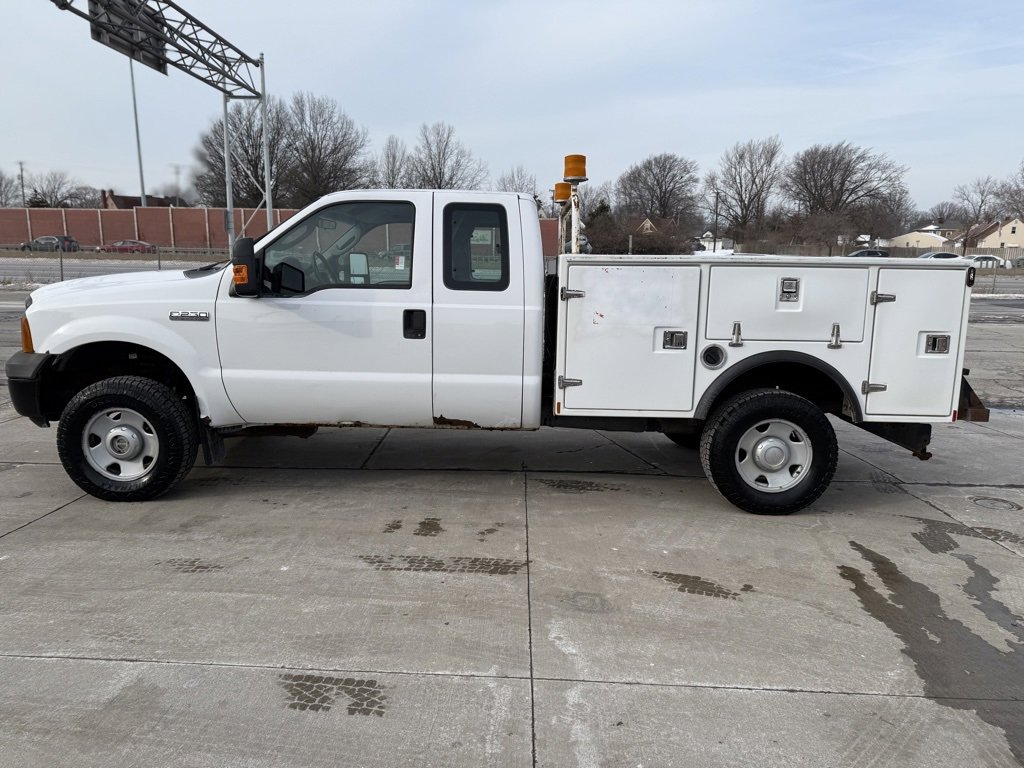 Used 2005 Ford F250 XL image 10