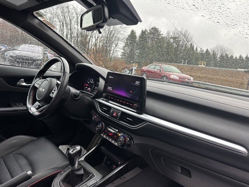 Used 2022 Kia Forte GT image 41