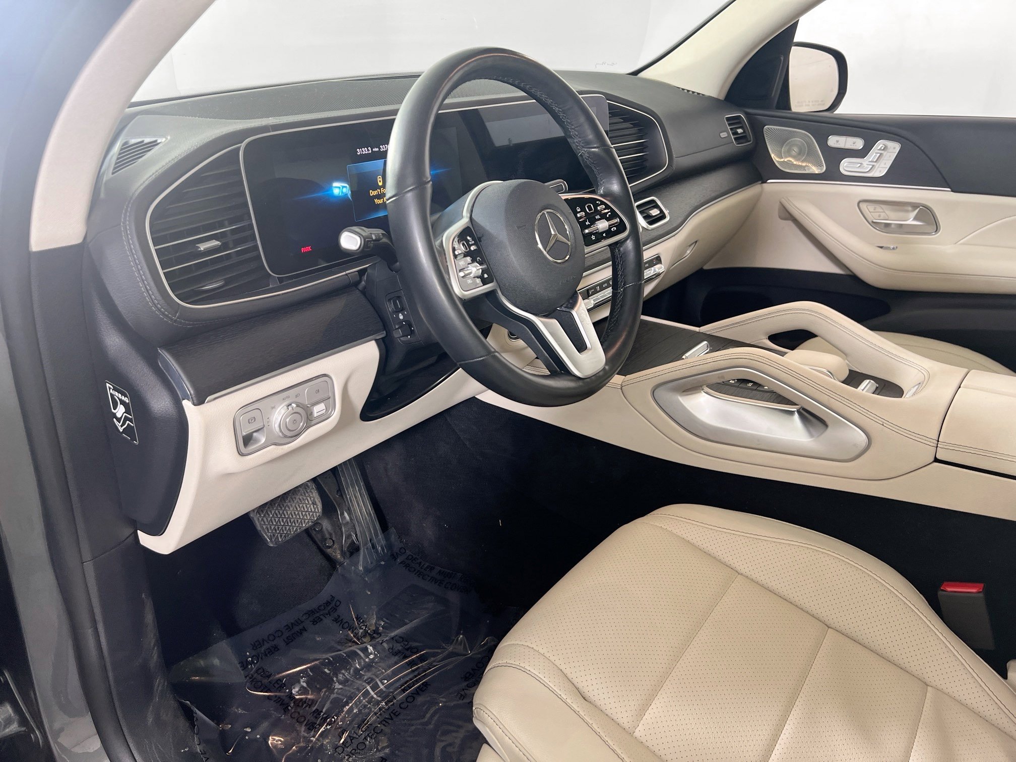 Used 2021 Mercedes-Benz GLS 450 4MATIC image 9