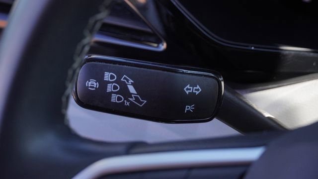 Used 2024 Volkswagen Taos S image 28