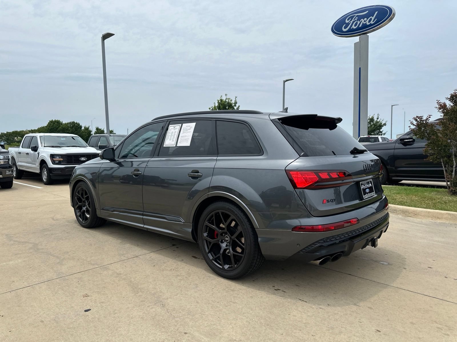 Used 2025 Audi SQ7 Prestige w/ Prestige Package AWD/4WD image 3