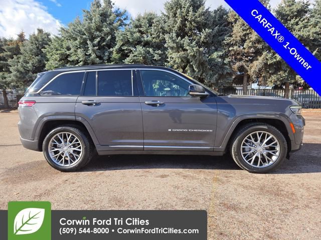 Used 2024 Jeep Grand Cherokee Summit AWD/4WD image 13
