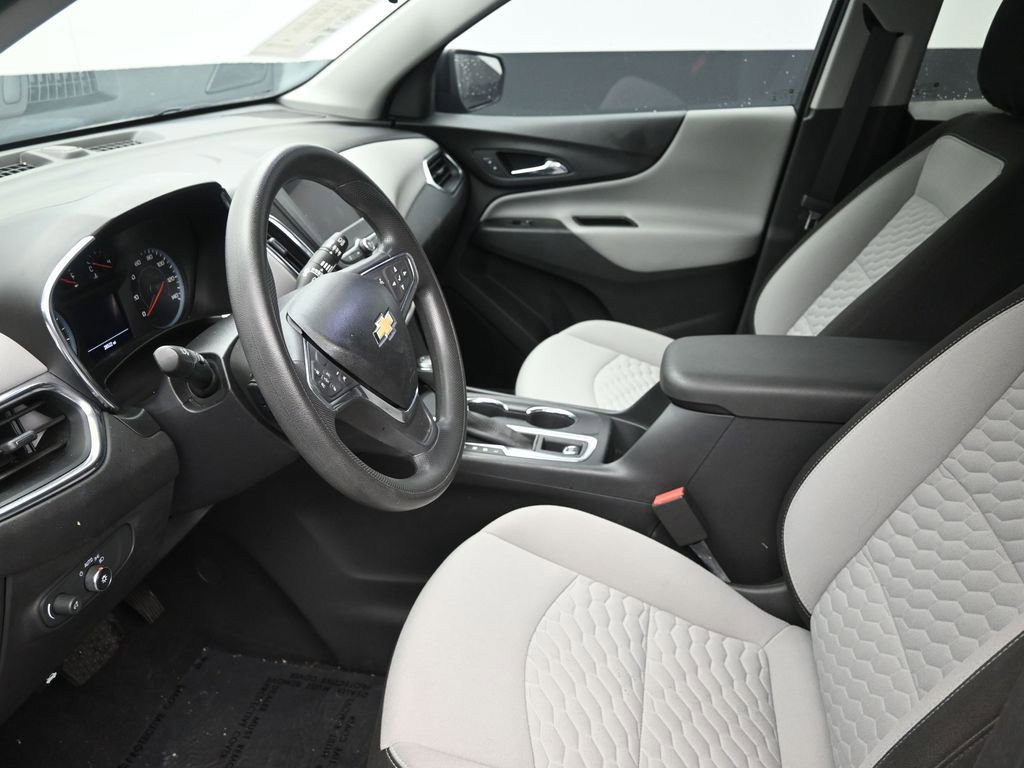 Used 2020 Chevrolet Equinox LS image 11