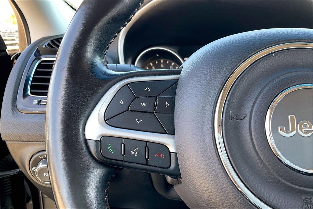 Used 2019 Jeep Compass Limited image 16