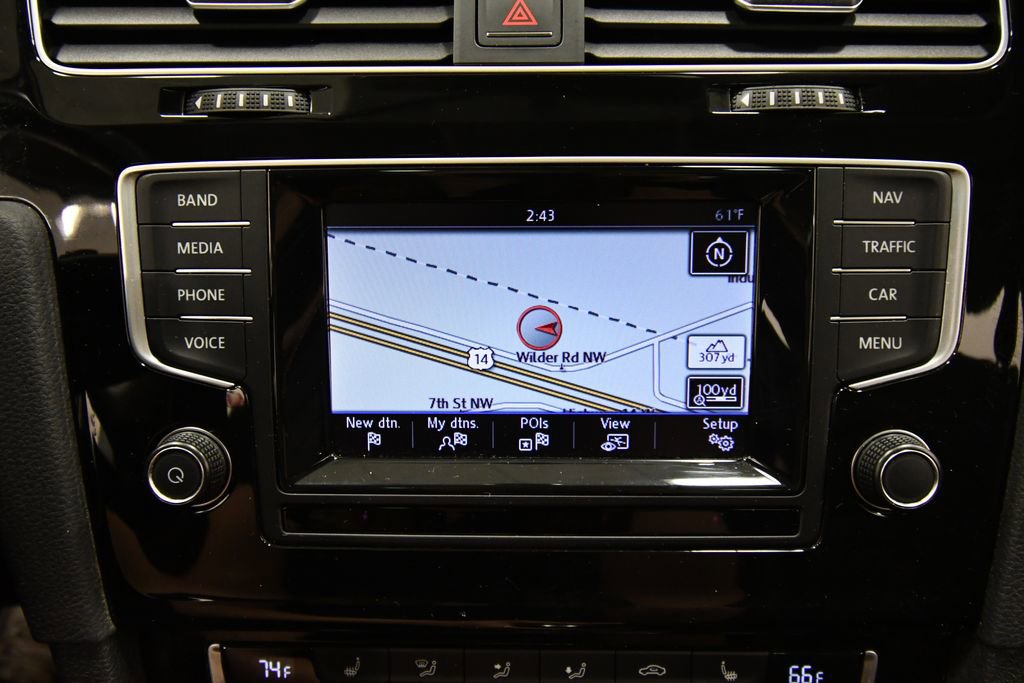 Used 2015 Volkswagen Golf TDI SEL FWD image 25
