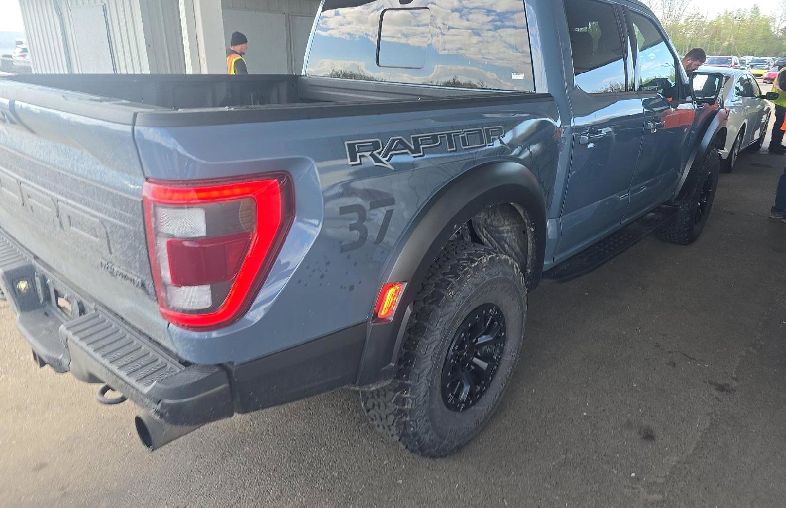 Used 2023 Ford F150 Raptor w/ Raptor 37 Performance Package AWD/4WD image 4