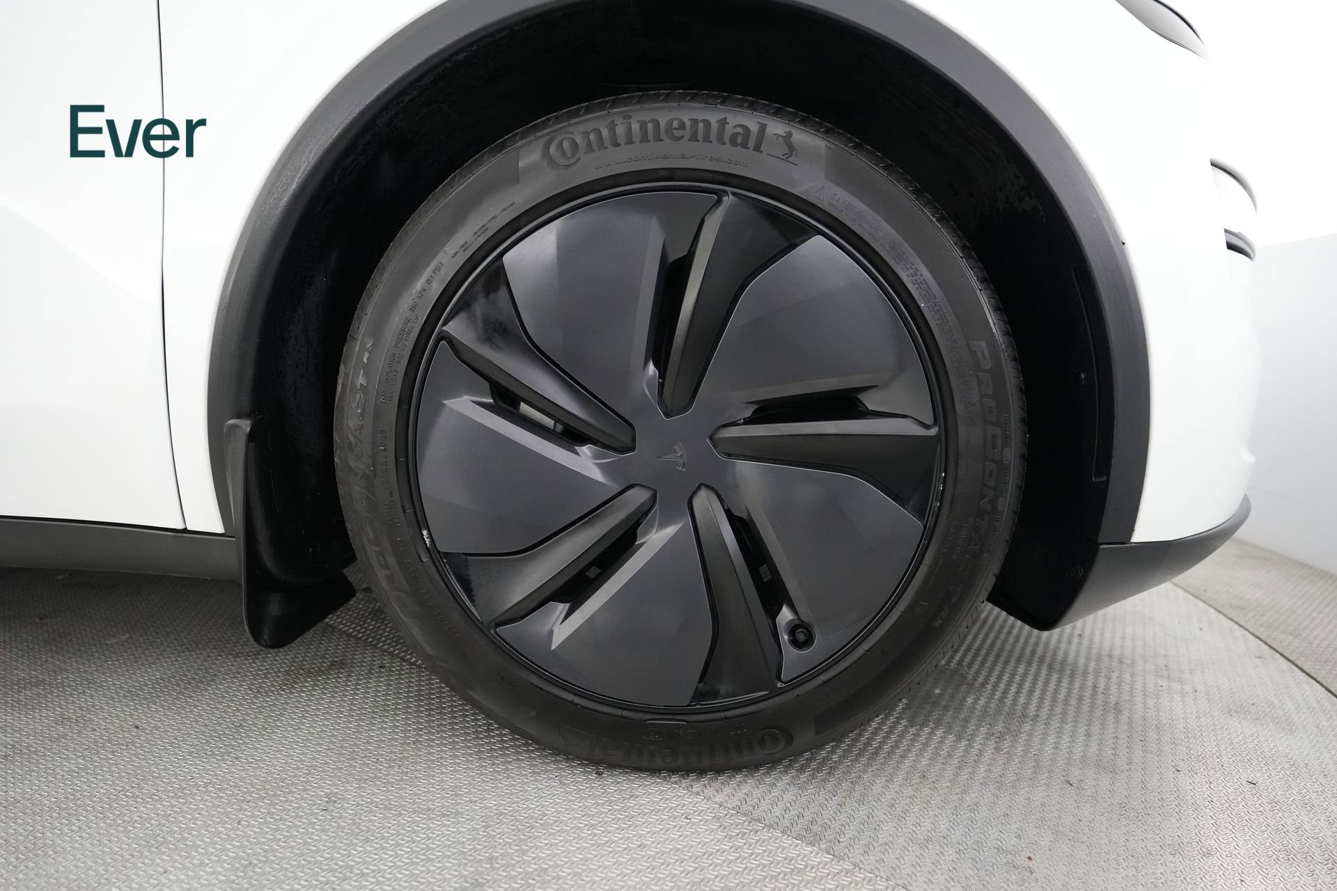 Used 2026 Tesla Model Y Long Range image 19