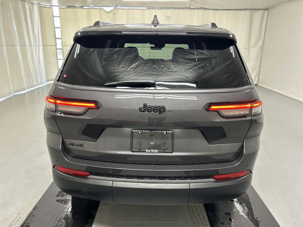 New 2026 Jeep Grand Cherokee L 4WD image 8