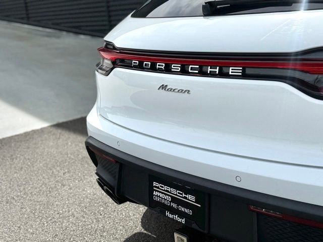 Certified 2025 Porsche Macan AWD/4WD image 35