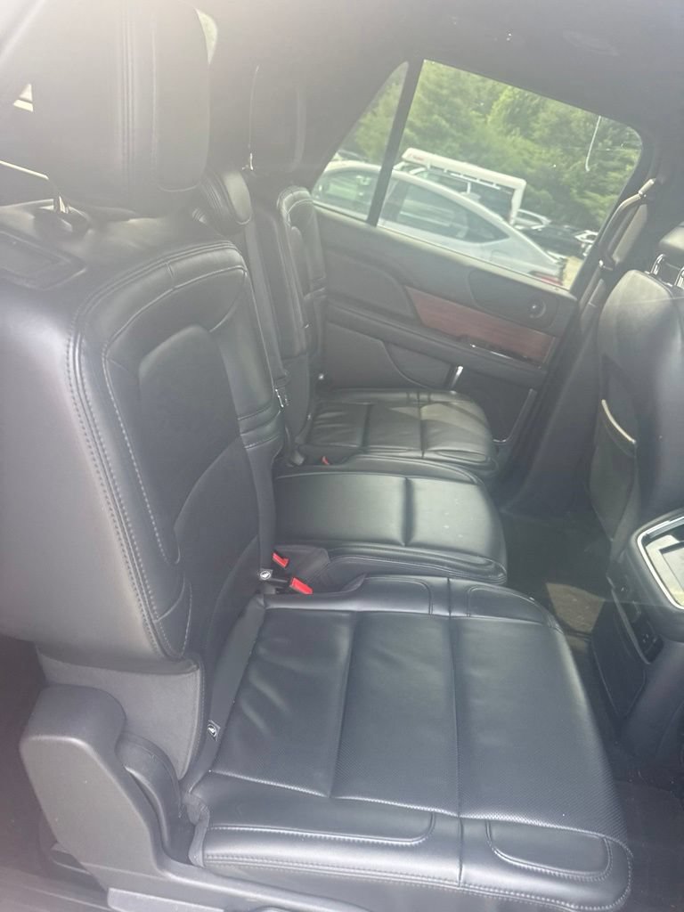Used 2024 Lincoln Navigator L 4WD image 10