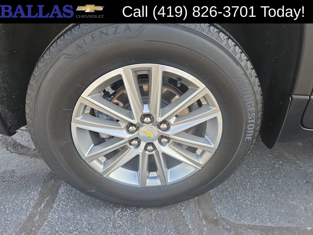 Certified 2022 Chevrolet Traverse LT FWD image 29