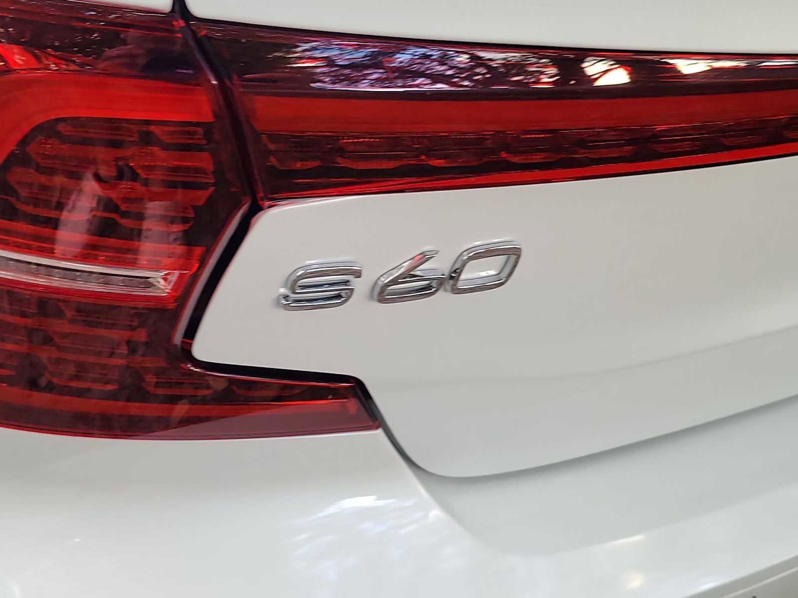 Used 2023 Volvo S60 B5 Ultimate image 19