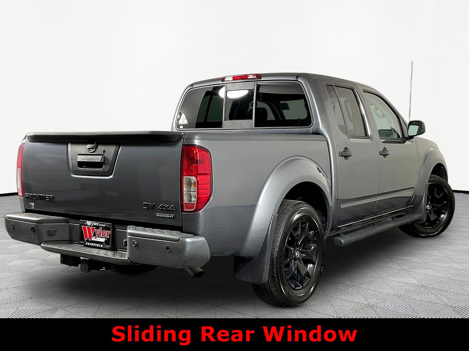 Used 2020 Nissan Frontier SV w/ Midnight Edition Floor Mats AWD/4WD image 6