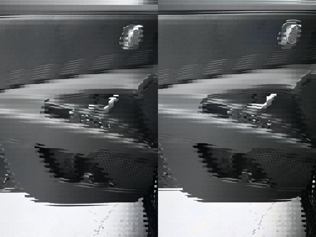 New 2026 Hyundai Elantra SE image 21