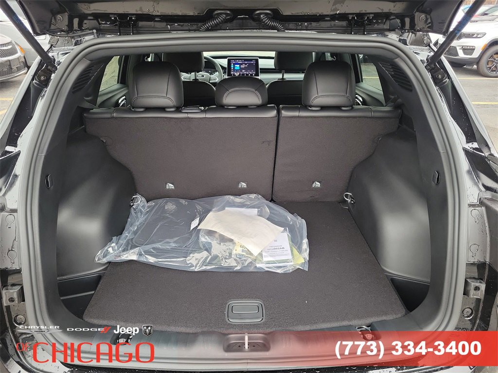 New 2026 Jeep Compass Latitude image 7