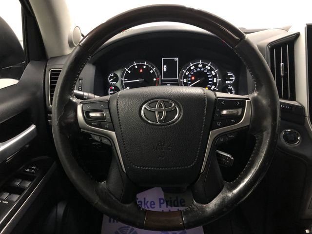Used 2016 Toyota Land Cruiser AWD/4WD image 16
