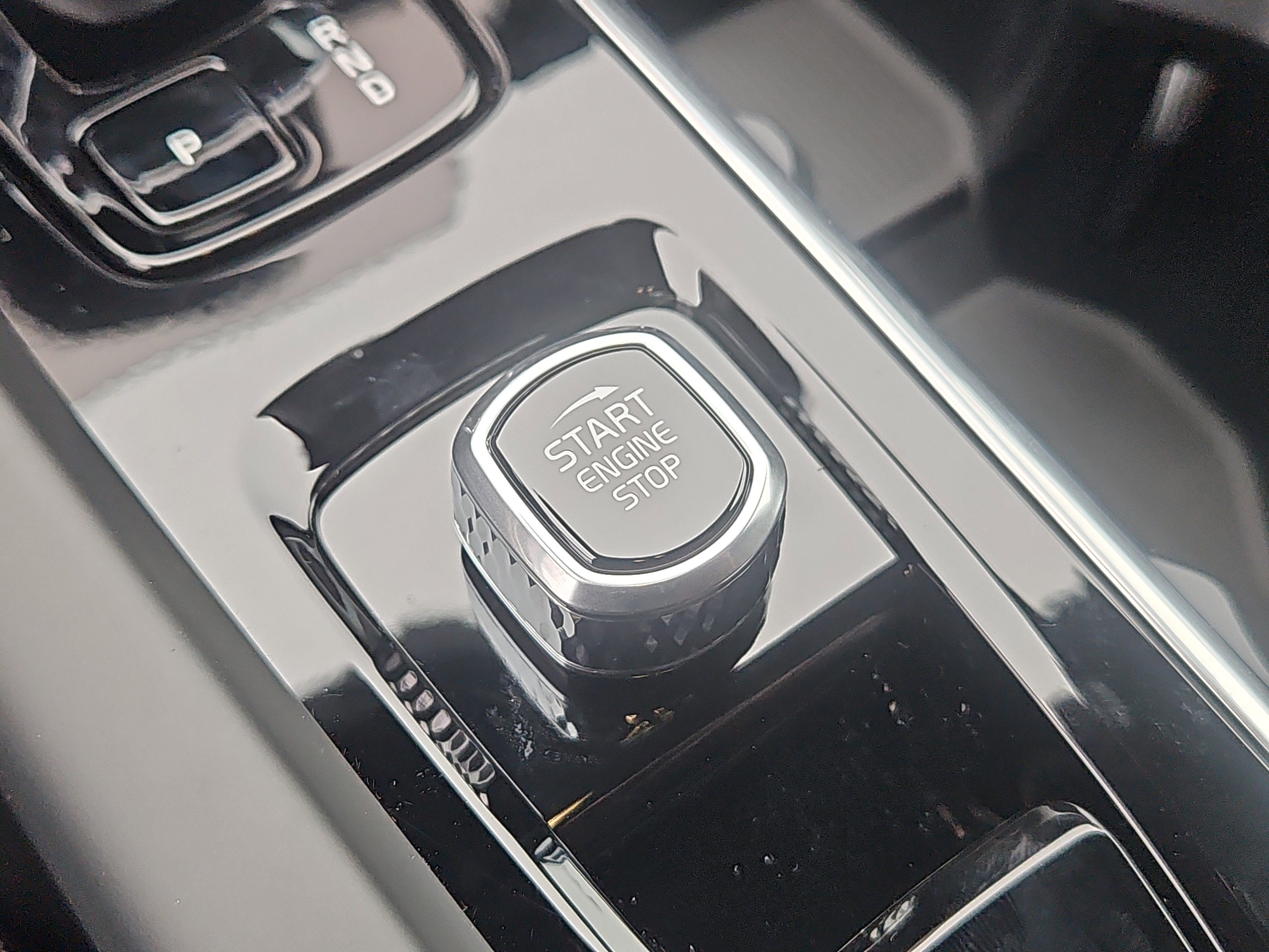 New 2026 Volvo XC60 B5 Ultra w/ Protection Package Premier image 14