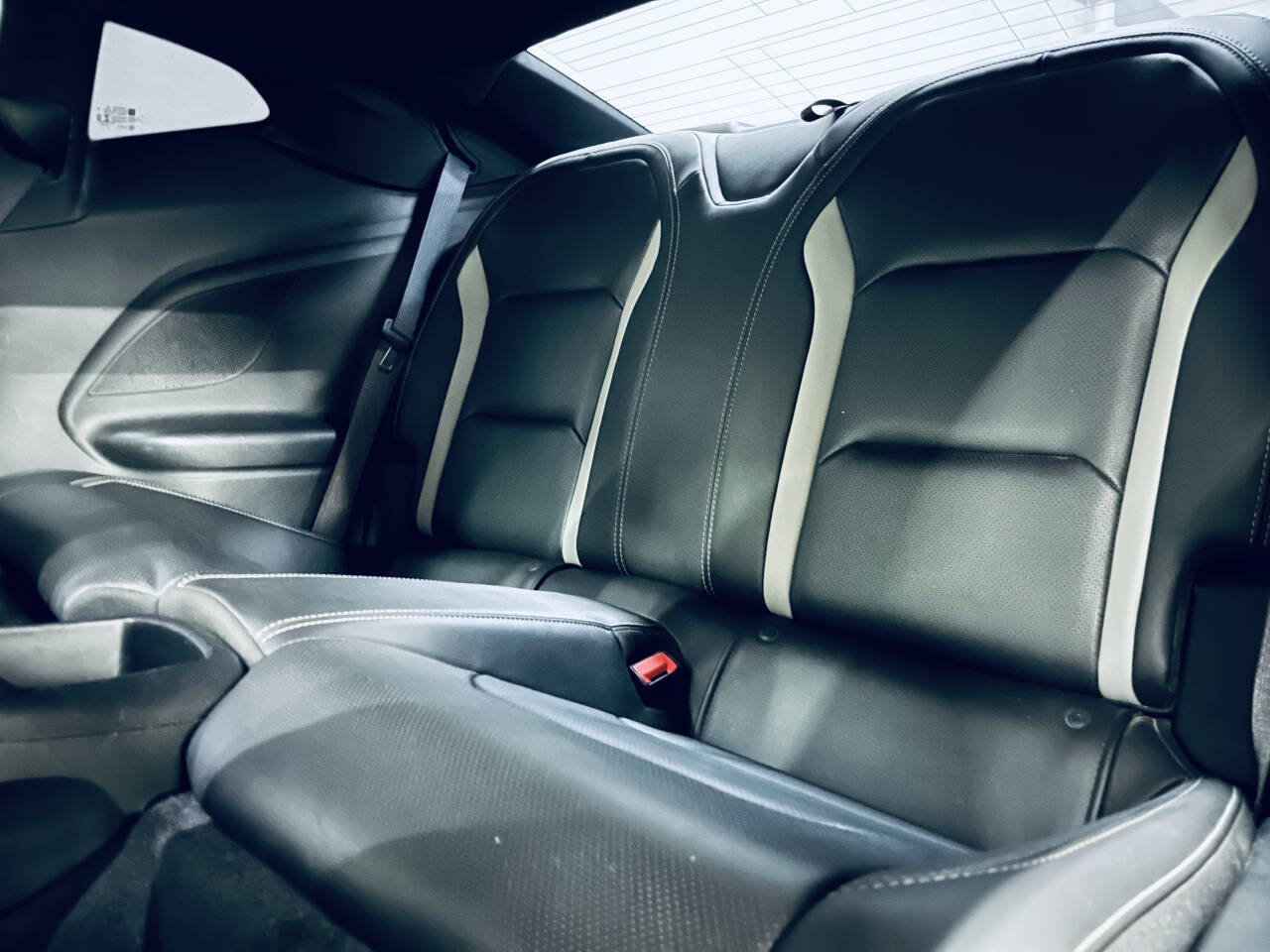 Used 2019 Chevrolet Camaro LT RWD image 17
