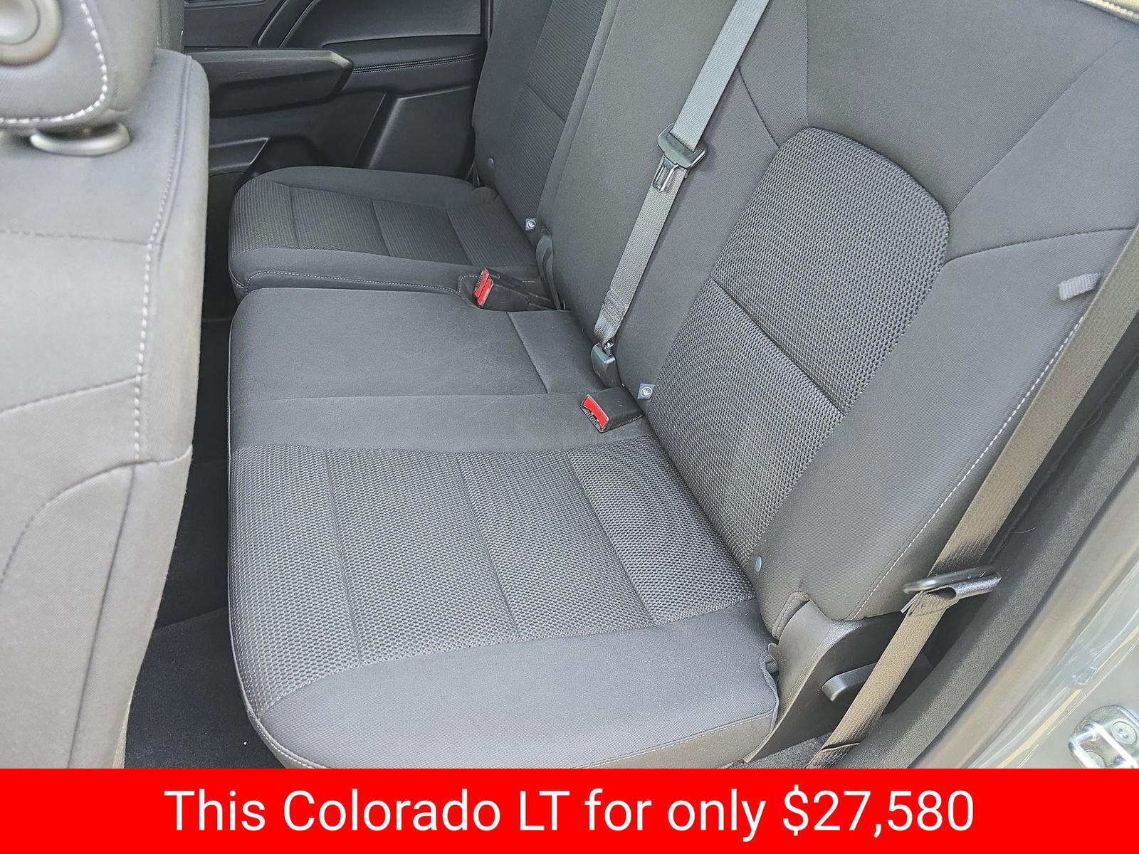 Used 2023 Chevrolet Colorado LT w/ LT Convenience Package II image 20