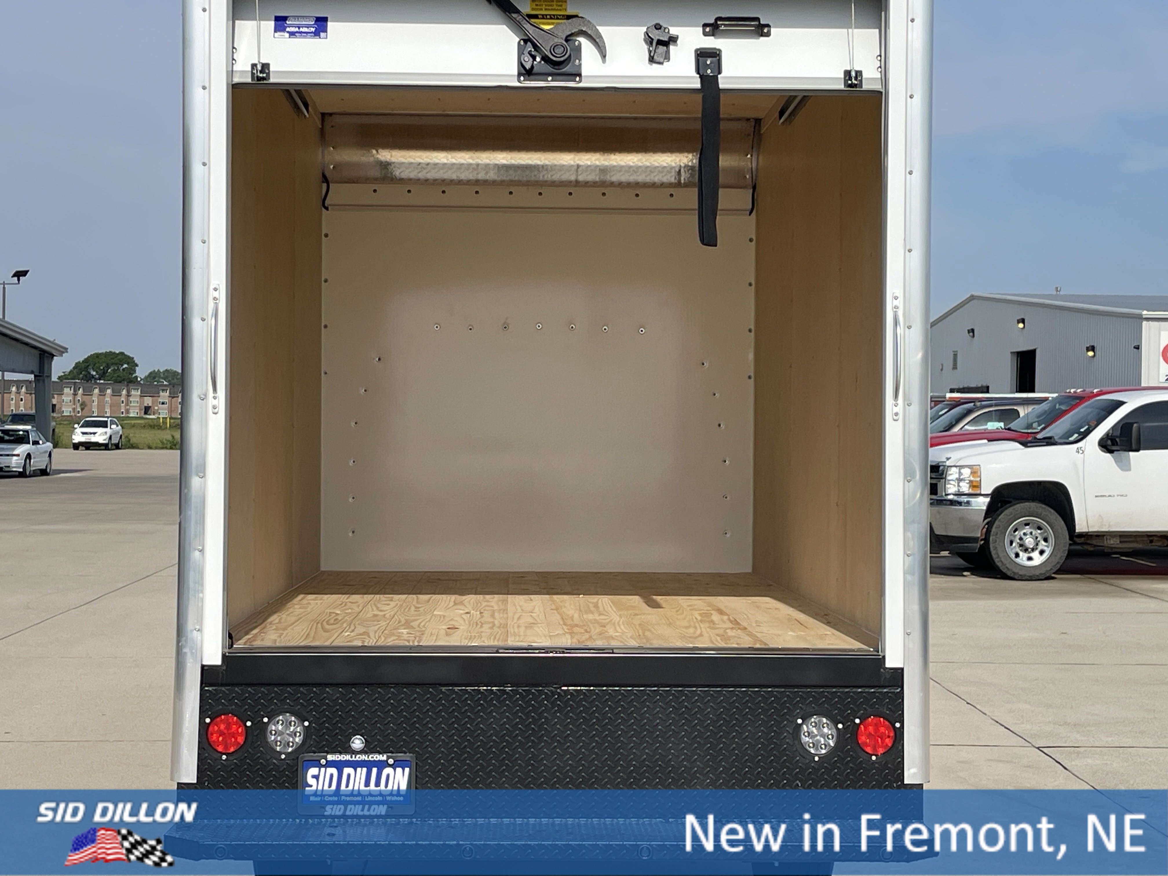 New 2025 GMC Savana 3500 w/ Power Convenience Package image 13