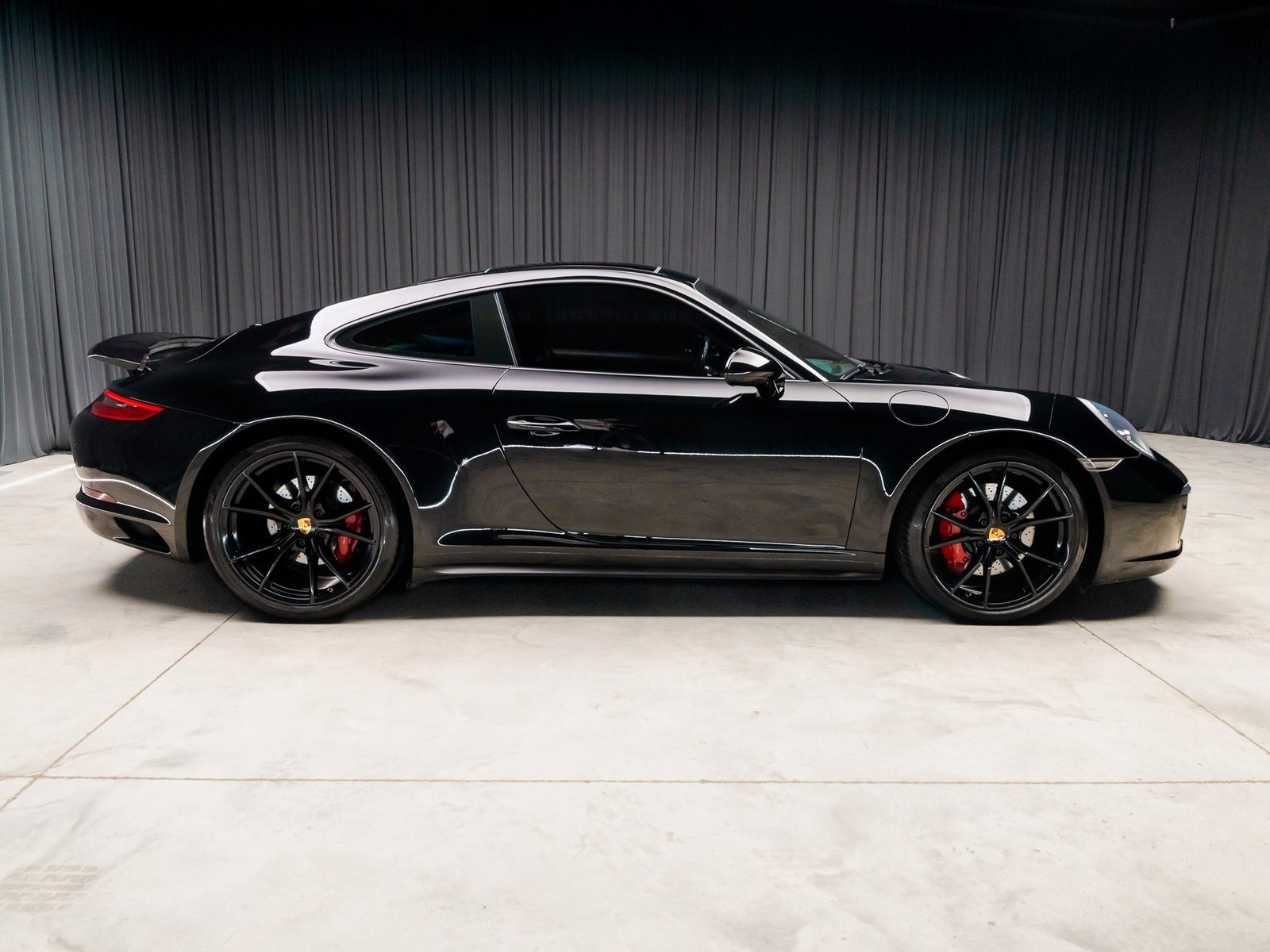 Used 2018 Porsche 911 Carrera 4S image 15