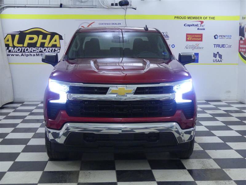 Used 2024 Chevrolet Silverado 1500 LT image 2