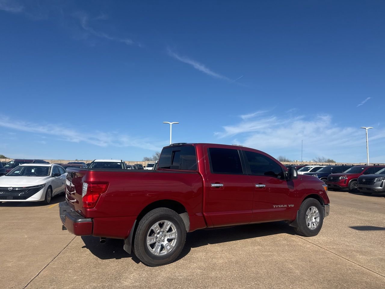 Used 2019 Nissan Titan SV w/ SV Convenience Package image 21