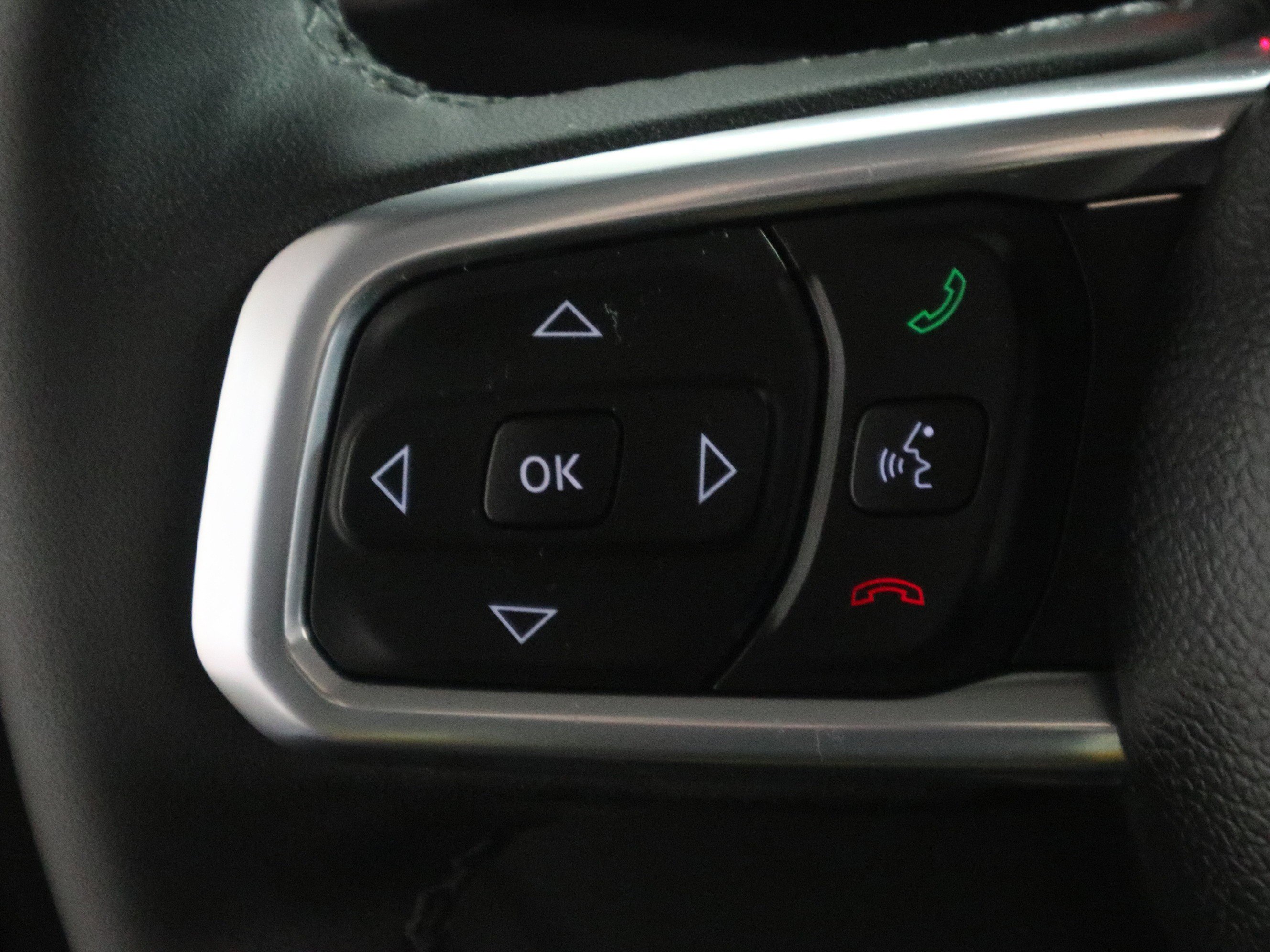 Certified 2025 Jeep Wrangler Unlimited Sahara AWD/4WD image 28