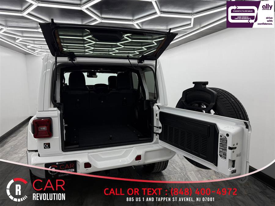 Used 2021 Jeep Wrangler Unlimited Sahara AWD/4WD image 6