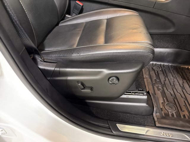 Used 2021 Jeep Grand Cherokee 80th Anniversary w/ Quick Order Package 2GK 80th image 37