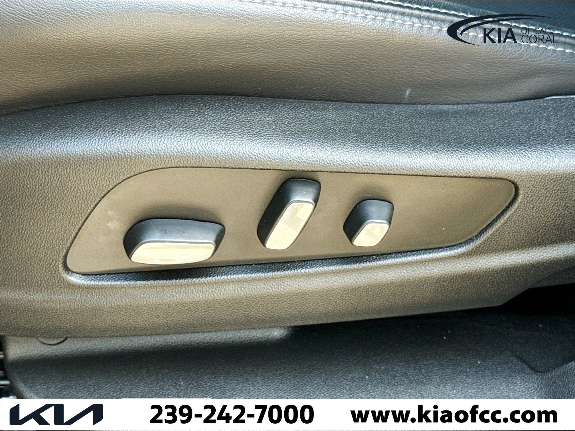 Used 2023 Cadillac XT6 Sport w/ LPO, Floor Liner Package image 26