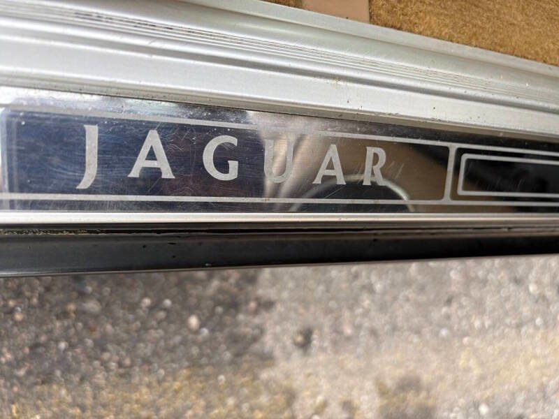 Used 1997 Jaguar XJ6 image 12