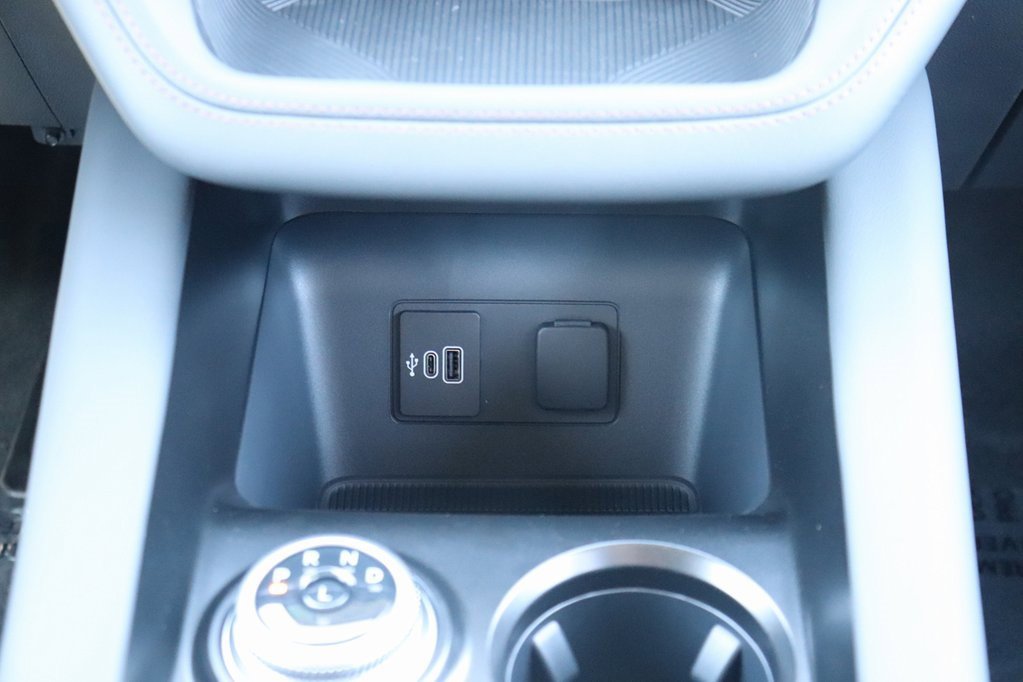 New 2026 Ford Explorer Active image 27