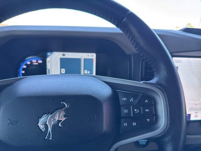 Used 2023 Ford Bronco Wildtrak image 14